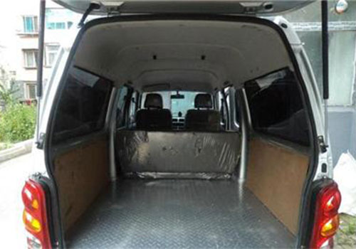 面包車可以拉貨嗎，面包車?yán)浽趺刺幜P